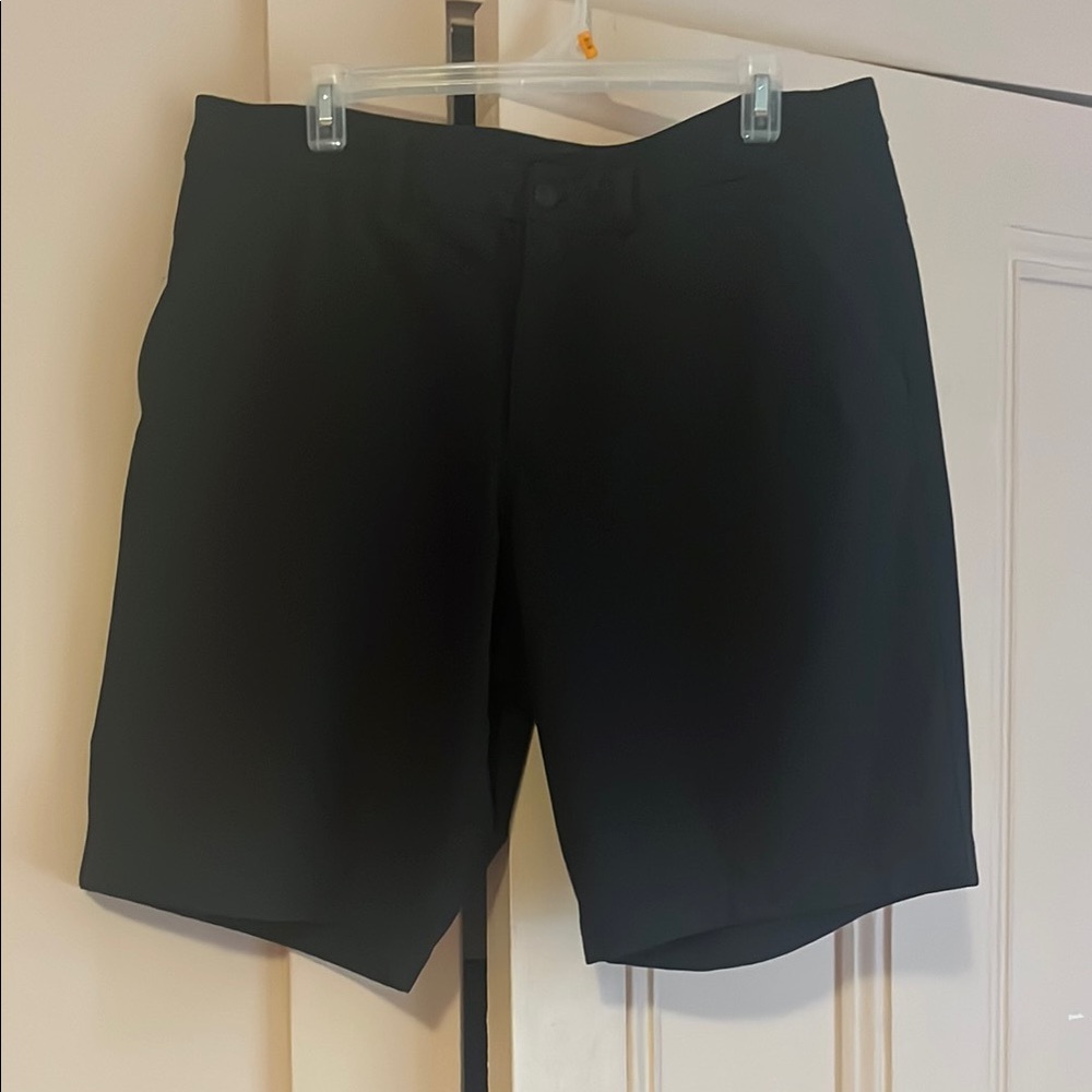 Lululemon Athletica Black Men's Flat Front Shorts